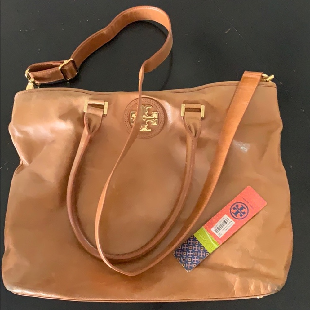 Used large leather Tory Burch crossbody bag.